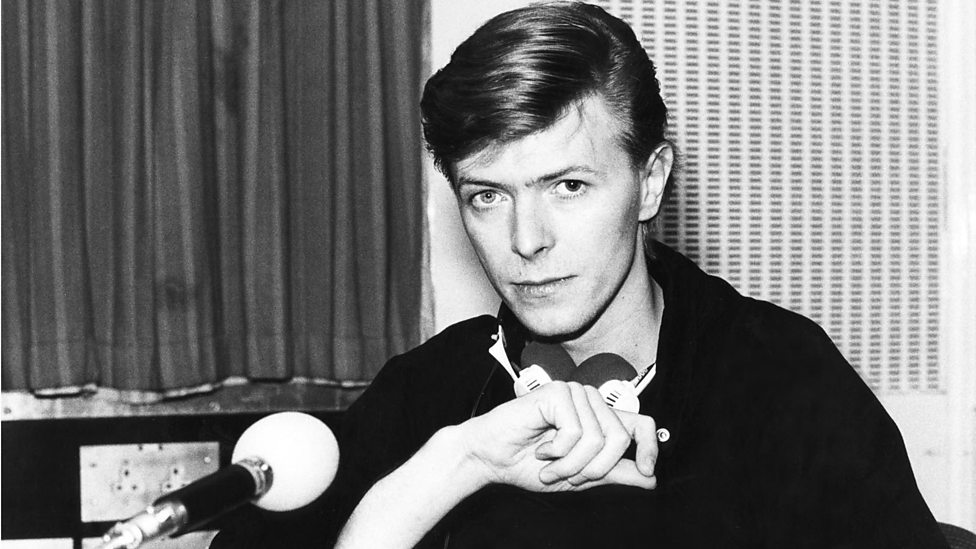 David Bowie ヘッドフォンスタンド David Bowie ヘッドフォンスタンド 【公式通販】