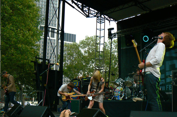 Vídeo – Sonic Youth Live @ Battery Park, NYC&nbsp;(04/07/2008)